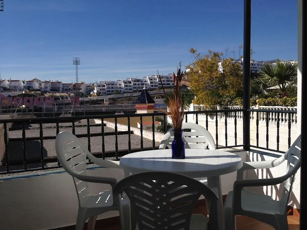 Apartamentos Las Rosas De Capistrano نيرخا