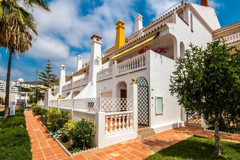 Apartamentos Las Rosas De Capistrano نيرخا