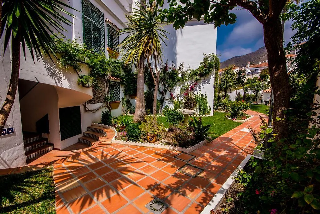 Apartamentos Las Rosas De Capistrano نيرخا شقة