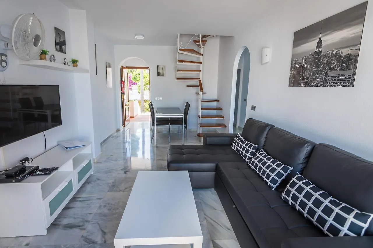 شقة Apartamentos Las Rosas De Capistrano نيرخا