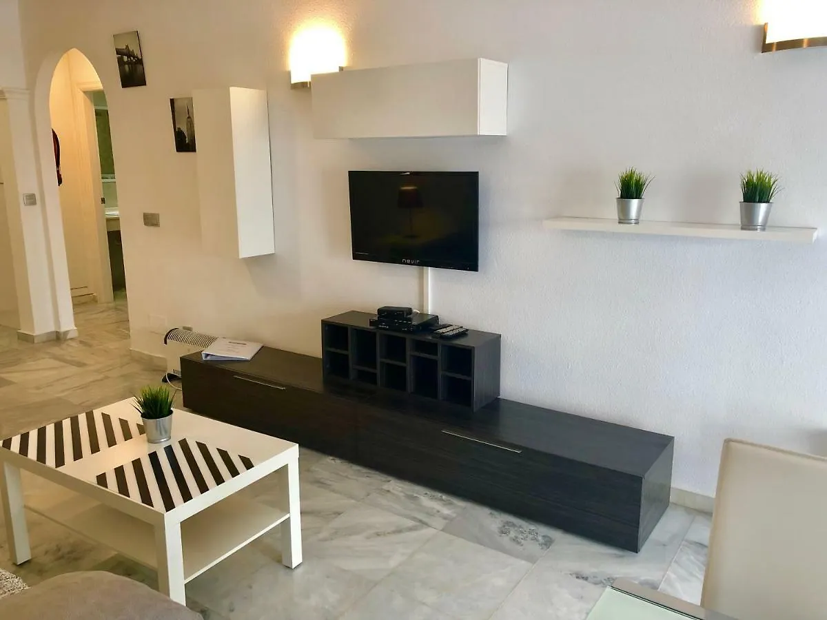 Apartamentos Las Rosas De Capistrano نيرخا شقة